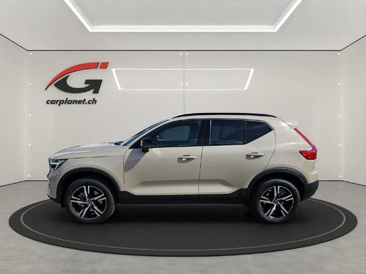 Volvo XC40 2.0 B3 MH Plus Dark