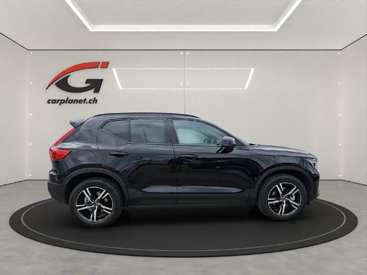 Volvo XC40 2.0 B3 MH Plus Dark