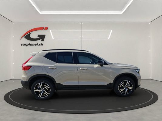 Volvo XC40 2.0 B3 MH Plus Dark