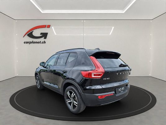 Volvo XC40 2.0 B3 MH Plus Dark